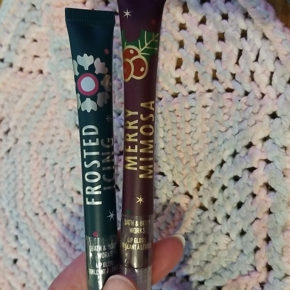 New Bath & Body Works Christmas Lip Gloss, Merry Mimosa and Frosted Icing (2) - Picture 2 of 4